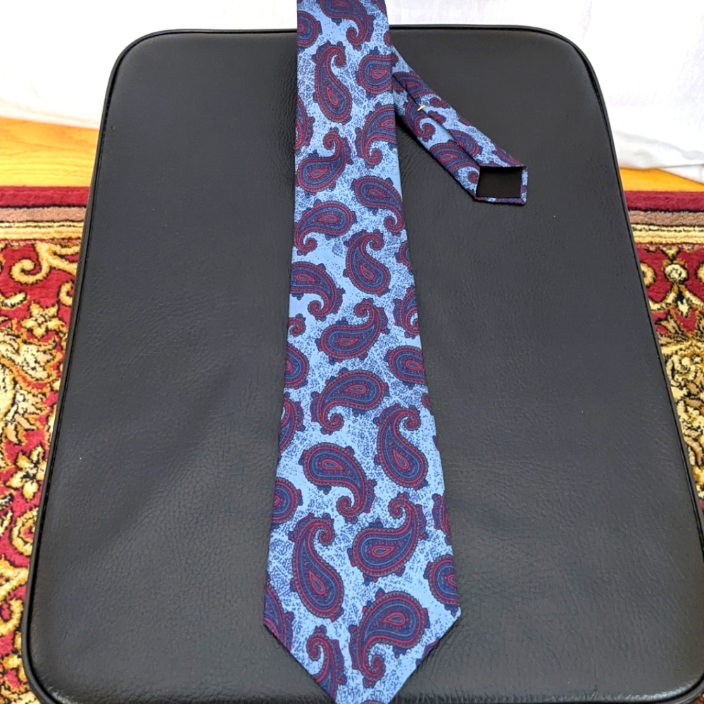 Morgan Hart Mens tie